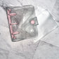 Classeur A8 (3 anneaux) personnalisable + 3 portes carte OFFERTS